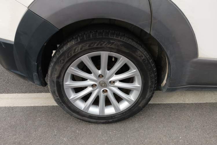 Used Dongfeng Aeolus H30 2012 CROSS 1.6L Manual Luxury Model
