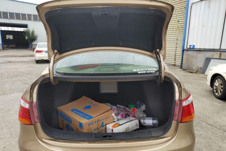 Used Dongfeng Aeolus A60 2016 1.5L Manual Luxury Version
