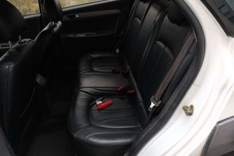 Used Dongfeng Aeolus H30 2012 CROSS 1.6L Manual Luxury Model
