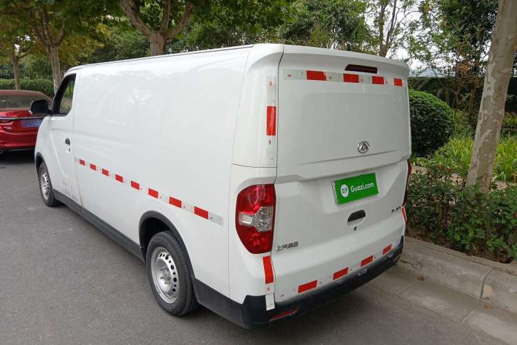 Used SAIC MAXUS EV30 2021 Pure Electric Smart Logistics Expert with Long Wheelbase—CATL
