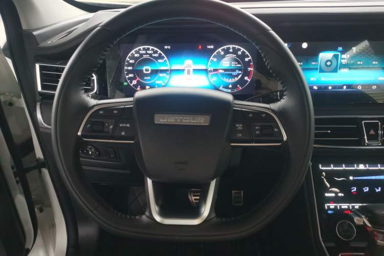 Used JETOUR X95 2022 1.6T DCT Chieftain Edition 5 Seats
