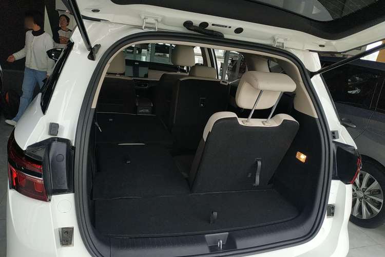 Used BYD Song MAX New Energy 2022 DM-i 105KM Flagship Model