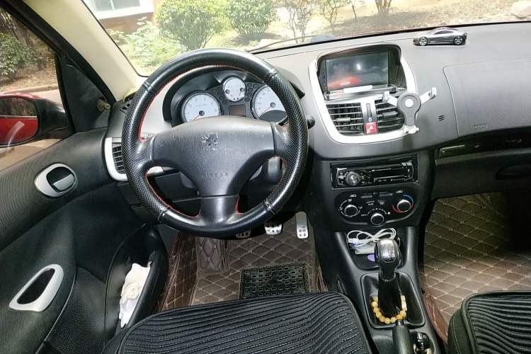 Used Peugeot 207 2009 2-Door Hatchback 1.4L Manual Yule Edition
