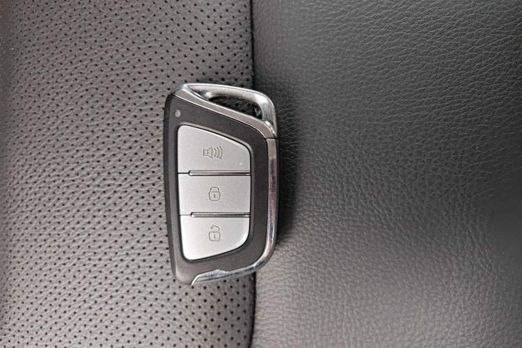 Used JAC Refine R3 2018 1.6L Manual Luxury Smart Model