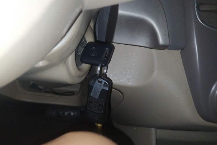 Used Dongfeng Junfeng E11K 2019 Standard Model
