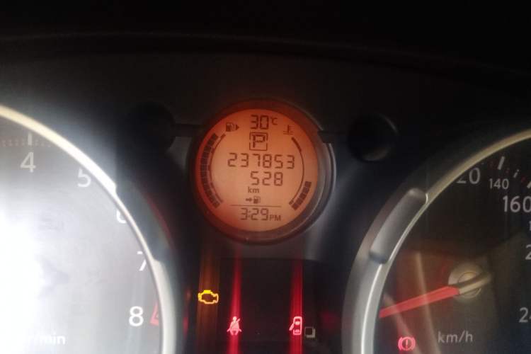 Used Nissan Qashqai 2008 20X LE CVT 2WD Odometer Close Up