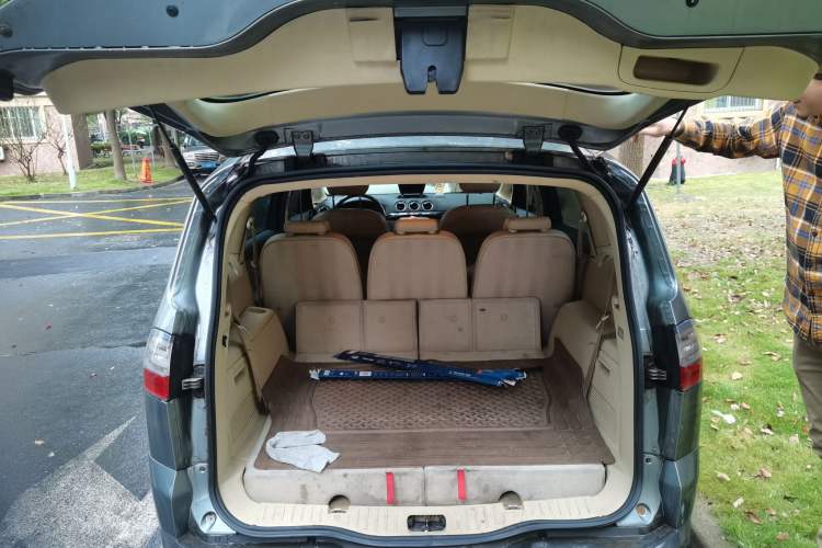 Used Ford  2008 2.3L 7-Seater Luxury Version
