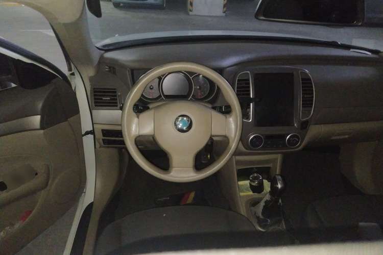 Used Dongfeng Junfeng E11K 2019 Standard Model
