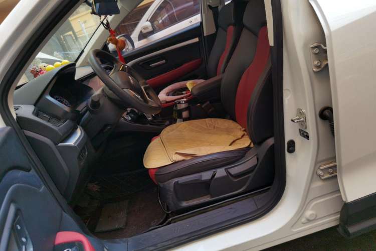 Used Haval H2s 2018 Red-Label 1.5T Dual-Clutch Fashion Edition