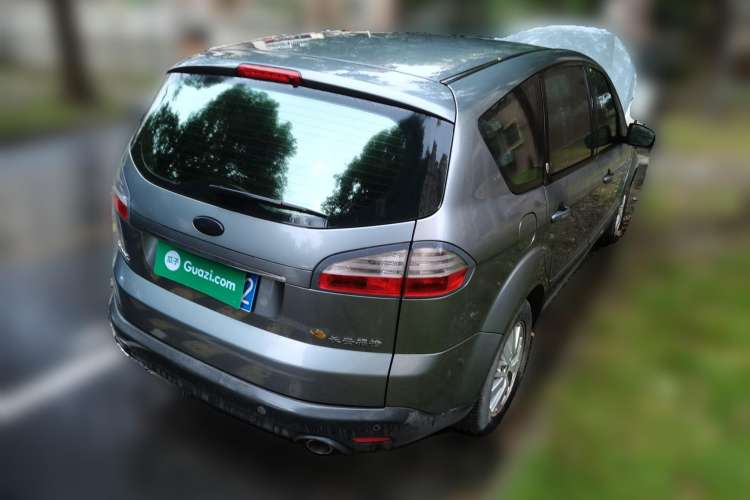Used Ford  2008 2.3L 7-Seater Luxury Version
