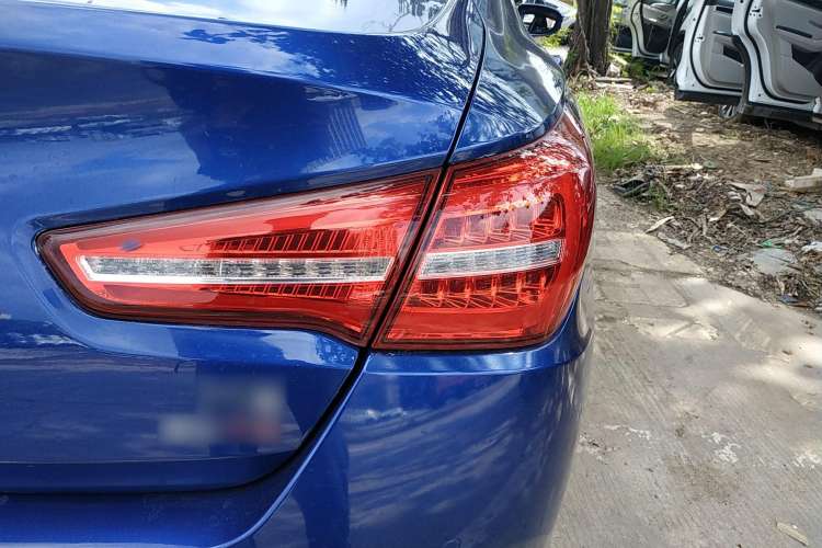 Used Hongqi H5 2018 30TD Dynamic Edition