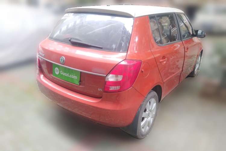 Used Skoda Fabia 2009 1.6L Automatic Crystal Edition

