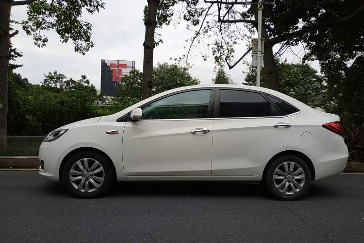 Used JAC iEV 2015 iEV5