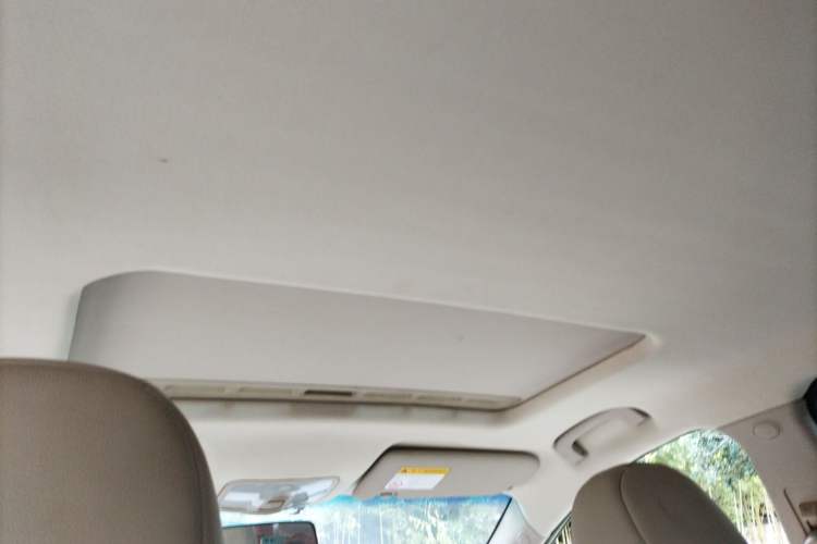 Used Roewe 360 2015 1.5L Manual Luxury Edition
