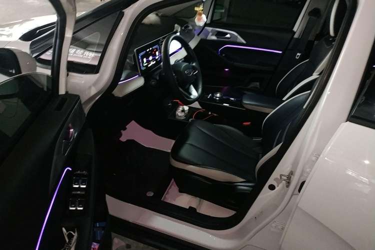 Used Geometry E 2022 401 km Linglong Tiger 4 Seats
