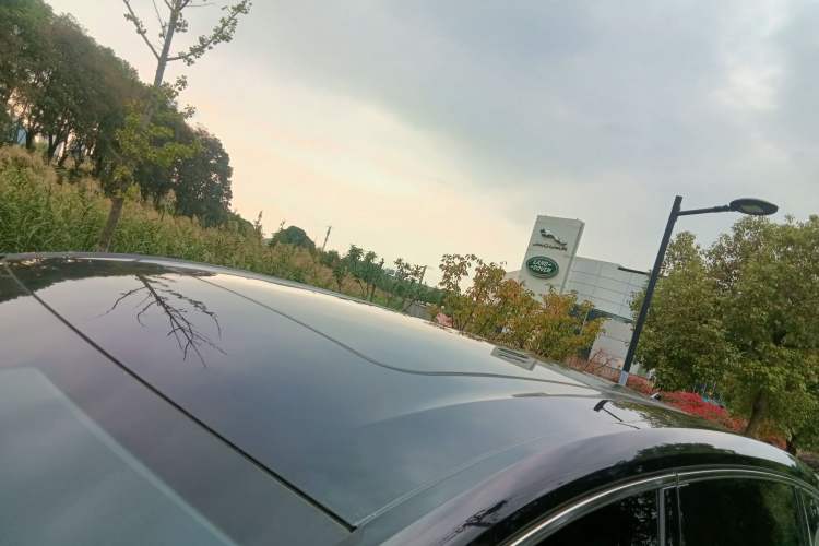 Used Volkswagen Viloran 2023 380TSI Luxury Edition