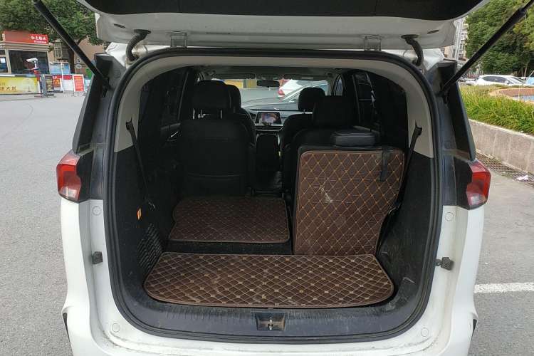 Used SAIC MAXUS EUNIQ 5 2020 1.3T PLUG-IN Elite Edition