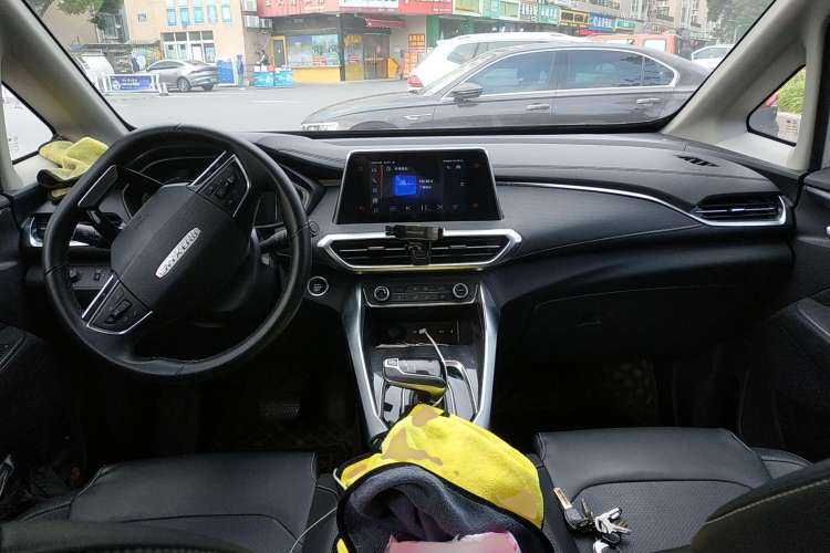 Used SAIC MAXUS EUNIQ 5 2020 1.3T PLUG-IN Elite Edition