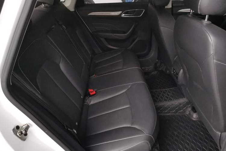 Used Roewe i6 2020 PLUS 1.6L CVT 4G Connected Glory Flagship Edition