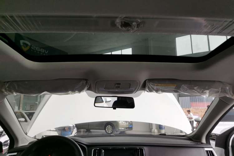 Used Roewe i6 2020 PLUS 1.6L CVT 4G Connected Glory Flagship Edition