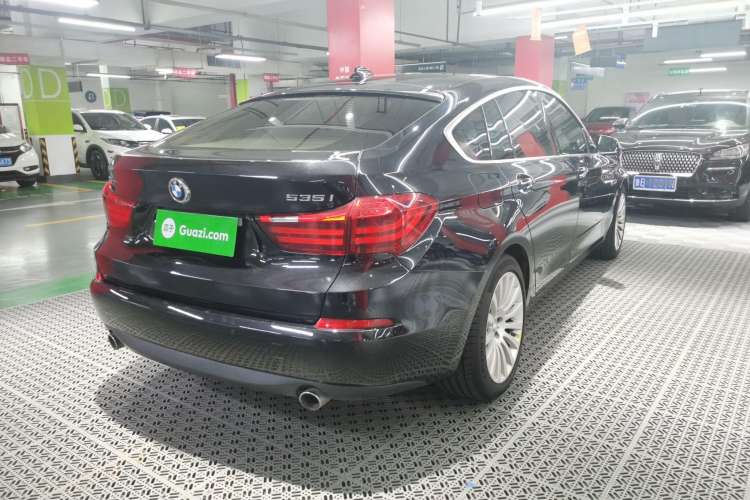 Used BMW 5 Series GT 2015 535i Leading Model