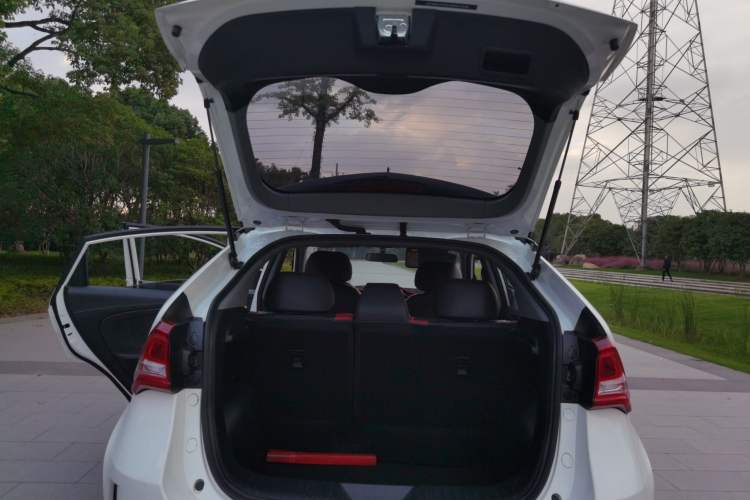 Used Luxgen U5 SUV 2017 1.6L CVT Maxima AR+ Edition
