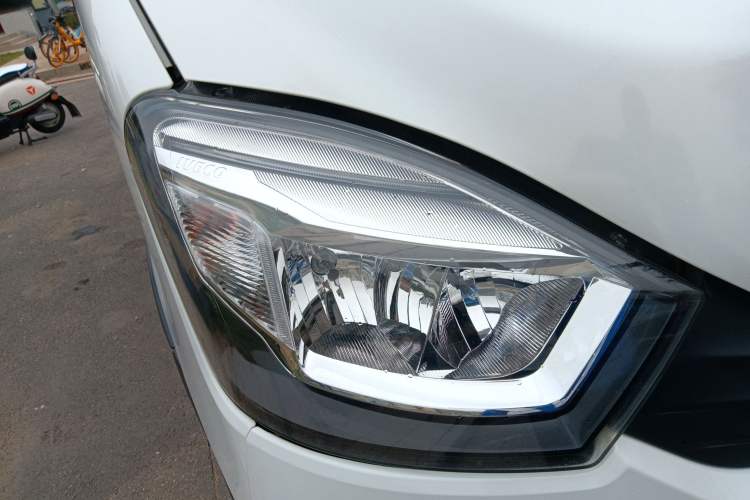 Used Iveco Eurocargo 2020 2.3T Manual Super-Rui Short Wheelbase High-Roof China VI F1A Right Front Headlight