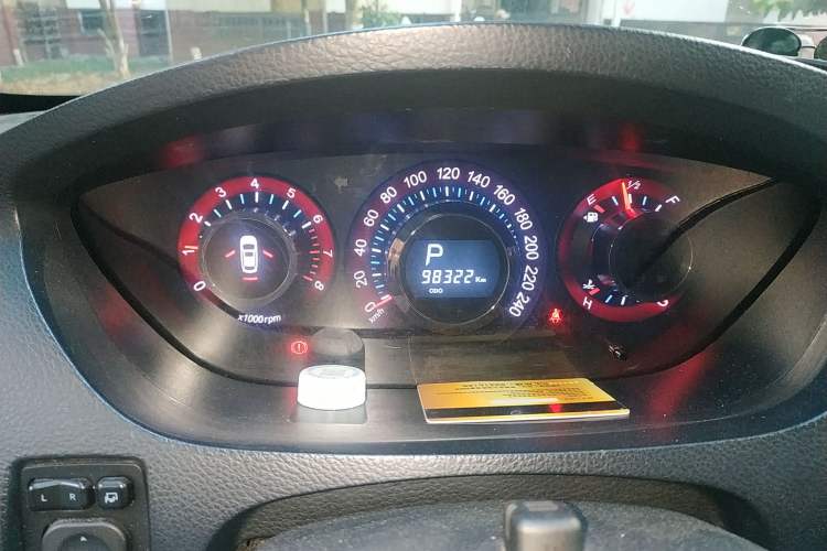 Used Luxgen Great 7 SUV 2013 Limited-Edition Sharp Model 2.2T Two-Wheel-Drive Smart Version Instrument Cluster