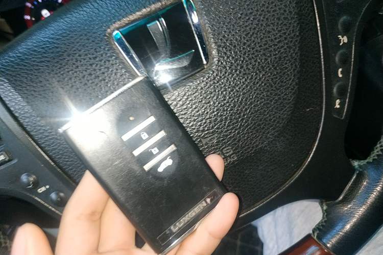 Used Luxgen Great 7 SUV 2013 Limited-Edition Sharp Model 2.2T Two-Wheel-Drive Smart Version Vehicle Key