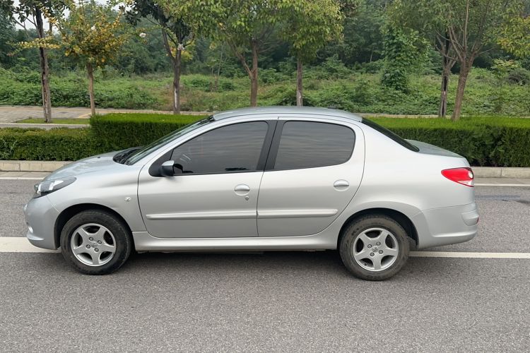 Used Peugeot 207 2011 Sedan 1.4L Manual Yule Edition