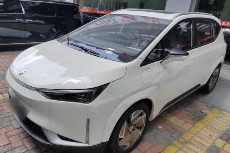 Used Hycan Z03 2022 510 km Range Trendy Cool Version 160 kW 61.13 kWh