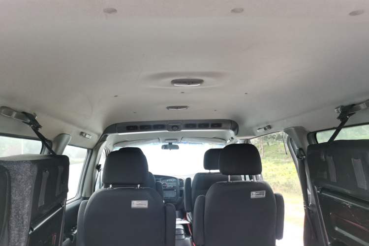 Used JAC Refine 2011 2.0L Shuttle Gasoline Comfort Edition HFC4GA3