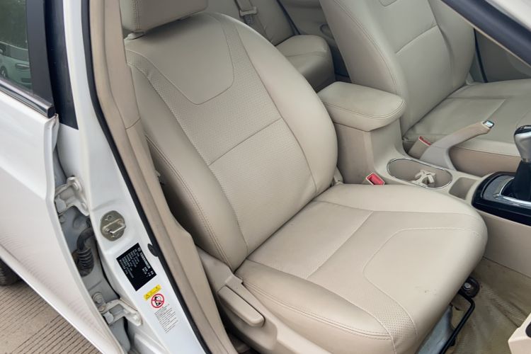 Used BYD Surui 2012 1.5L Manual Luxury Version
