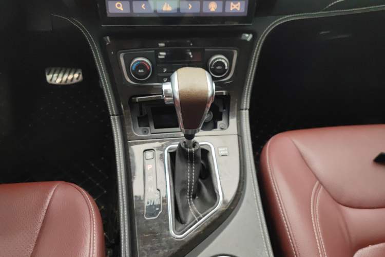 Used Zotye T600 2014 2.0T DCT Luxury Version