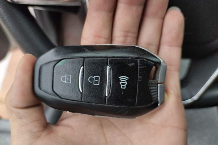 Used Lifan Auto Myway 2016 1.5L Manual Elite Version Vehicle Key