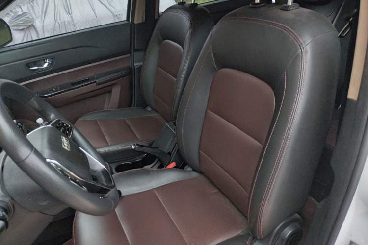 Used Lifan Auto Myway 2016 1.5L Manual Elite Version Left Front Seat