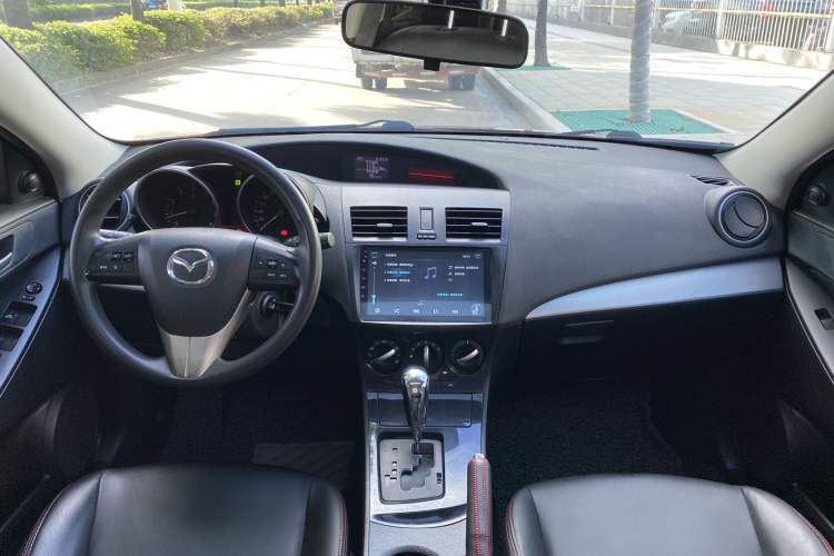 Used Mazda Mazda 3 2015 Hatchback 1.6L Automatic Elite Model
