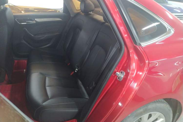 Used Roewe i6 New Energy 2017 45T Hybrid Connect & Smart Enjoyment Edition