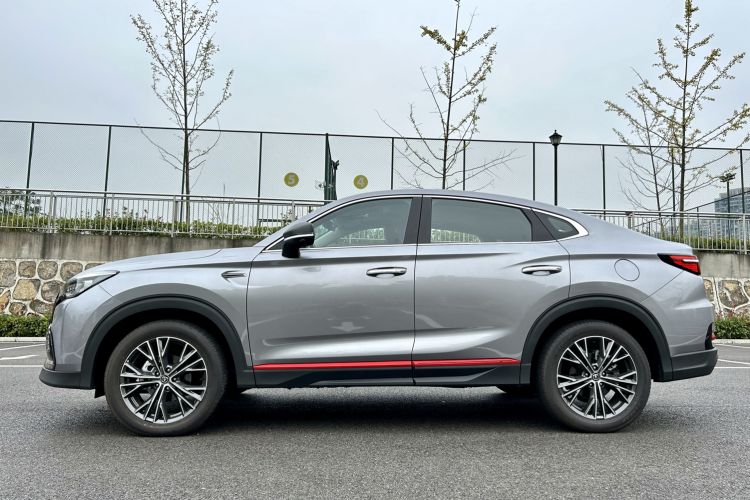 Used Changan CS85 COUPE 2023 1.5T DCT Luxury Version