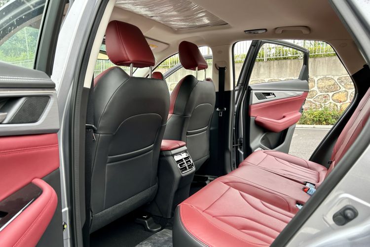 Used Changan CS85 COUPE 2023 1.5T DCT Luxury Version