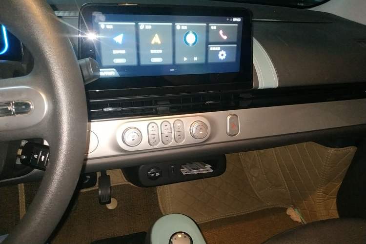 Used CHANGAN Lumin 2022 210km Sweet Edition
