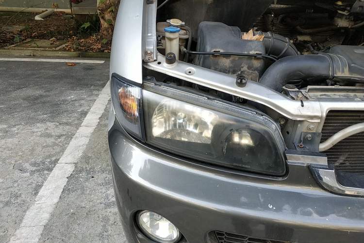 Used JAC Refine 2012 1.9T Shuttle Diesel Comfort Version HFC4DB1-2C