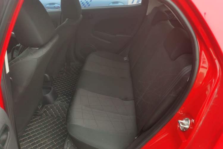 Used Mazda Mazda 2 2012 Hatchback Xuan Dong 1.5L Automatic Value Edition
