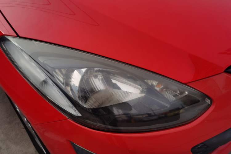 Used Mazda Mazda 2 2012 Hatchback Xuan Dong 1.5L Automatic Value Edition
