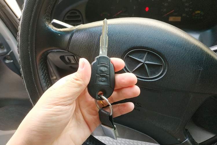 Used JAC Refine 2012 1.9T Shuttle Diesel Comfort Version HFC4DB1-2C