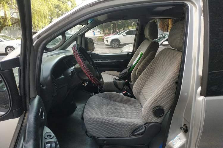 Used JAC Refine 2012 1.9T Shuttle Diesel Comfort Version HFC4DB1-2C