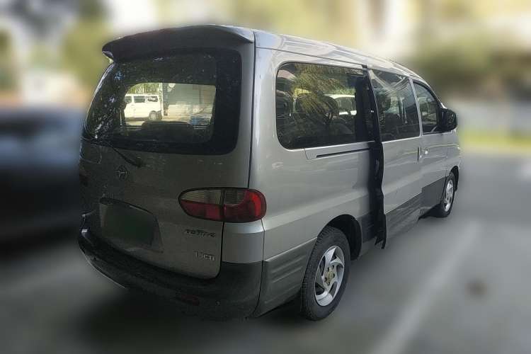 Used JAC Refine 2012 1.9T Shuttle Diesel Comfort Version HFC4DB1-2C