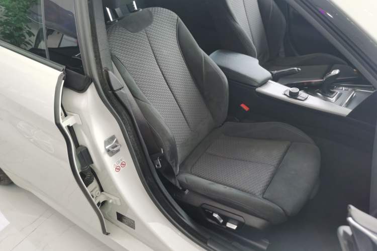 Used BMW 4 Series 2017 425i Gran Coupe Leading Model with M Sport Package