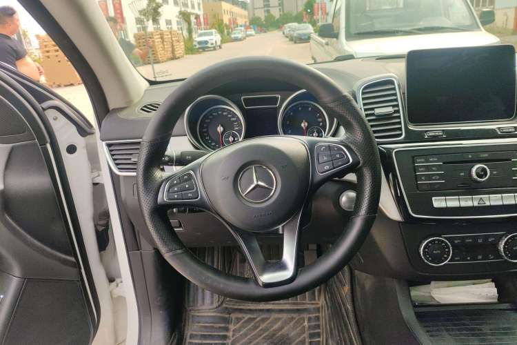 Used Mercedes-Benz GLE Coupe 2018 GLE 320 4MATIC Coupe SUV
