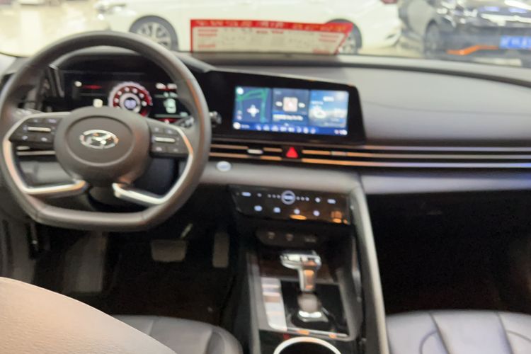 Used Hyundai Elantra 2021 1.5L CVT LUX Prestige Edition